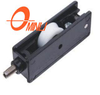 Factory Price Zinc Bracket Roller for Door Windows with Single Wheel -FS006